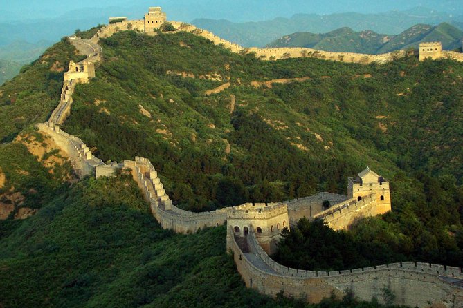 Jinshanling Private Tour with Night View of Simatai and Gubei Water Town from Beijing - What the private format adds