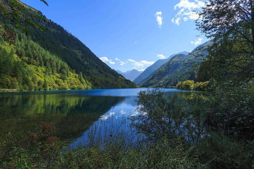 Jiuzhai Valley National Park:Visit Colorful Fairy Tale World - Why Jiuzhai Valley Looks Like a Fairy Tale