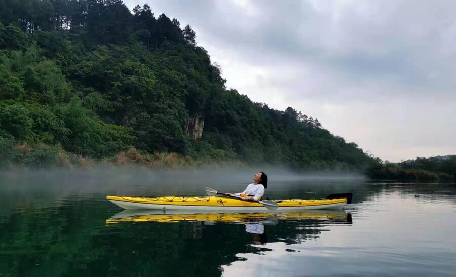 Kayaking tour with Local Guide( dry suit for winter) - Booking, cancellation, and practical planning