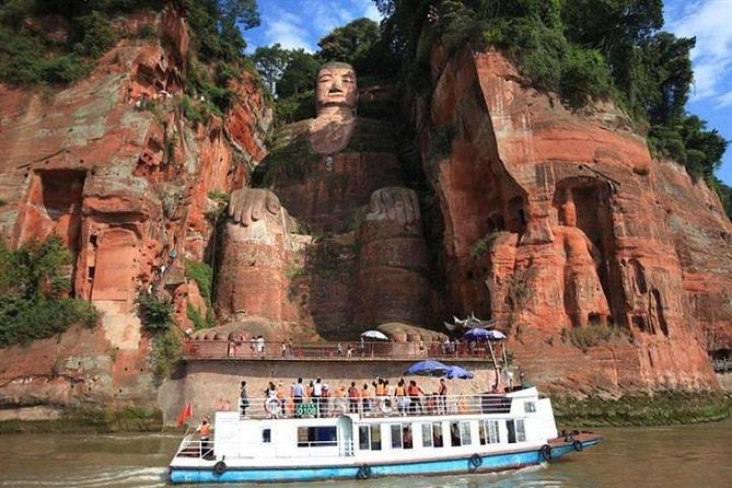 Leshan Giant Buddha and Huanglongxi Ancient Town Day Trip - Should you book the Leshan and Huanglongxi day trip?