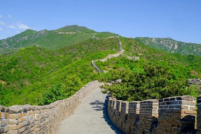 Licensed Private Taxi To MuTianYu Great Wall with Exclusive Gift - Who should book this private taxi