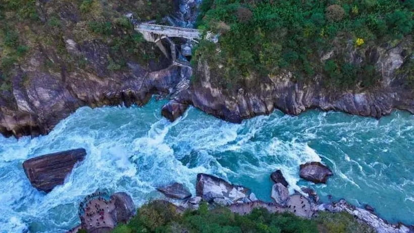 Lijiang: Tiger Leaping Gorge with Lijiang Private Tour - What the $114 price buys you