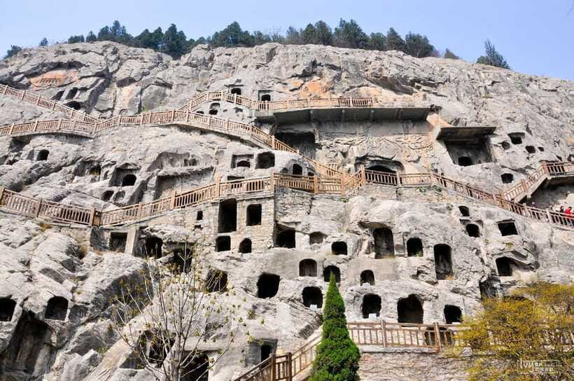 Louyang Day Tour from Xian: Longmen Grottoes, Shaolin Temple - What to bring and how to manage the day