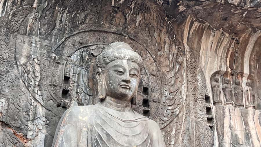 Luoyang: Day tour from Xian or LuoYang with tickets options - Shaolin Temple and the Kung Fu show