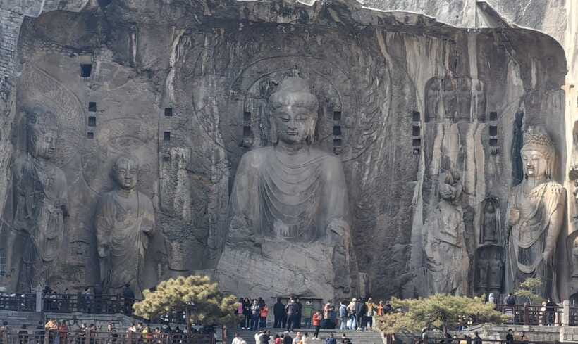 Luoyang: Longmen Grottoes Entry Ticket Only Option - What the ticket service does well
