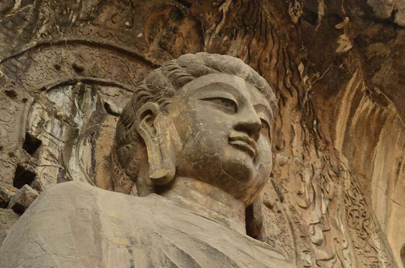 Luoyang: Longmen Grottoes Optional Tours or Tickets Only - Why Longmen Grottoes deserves a half-day