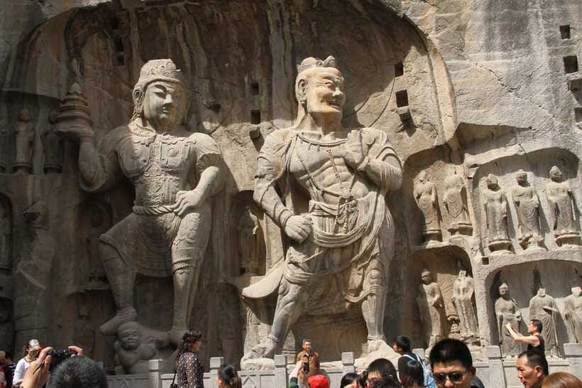 Luoyang: Longmen Grottoes Optional Tours or Tickets Only - What the private guide adds