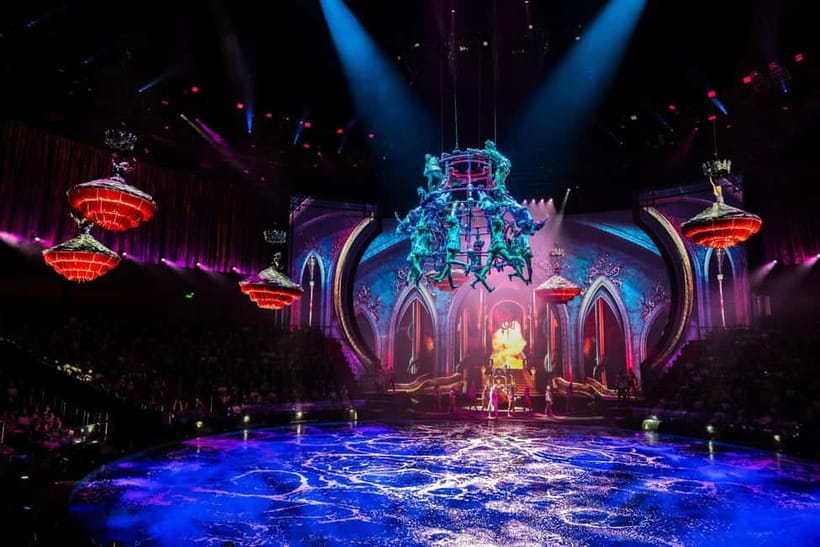 Macau: House of Dancing Water Show Ticket - Ticket collection and identification