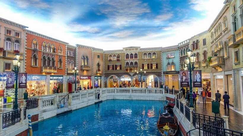 Macau: Venetian-Style Gondola Ride - Why the Painted Ceiling Matters