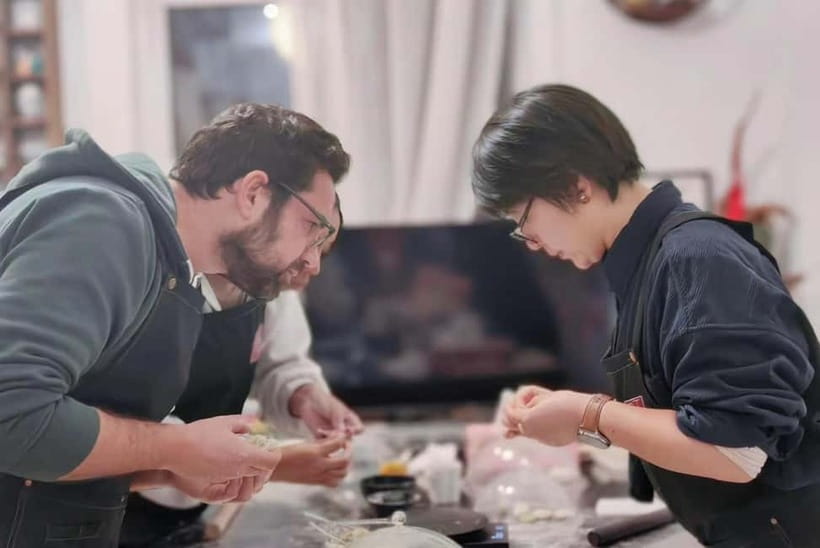 Make Soup Dumpling: Vegan or Pork in Shanghai Shikumen - Starting with flour in a Shanghai lane house