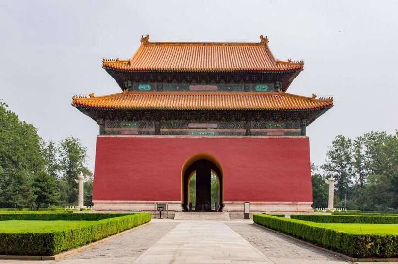 Ming Tombs Private Tour: Sacred Road, Dingling and Changling - What the $135 price really covers