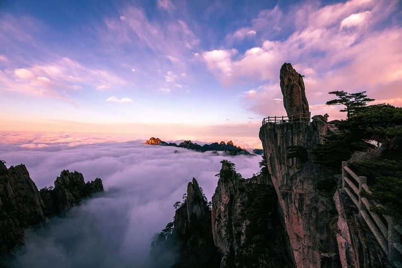 Mount Huangshan: Highlights Tour in Huangshan full-day - Key points at a glance