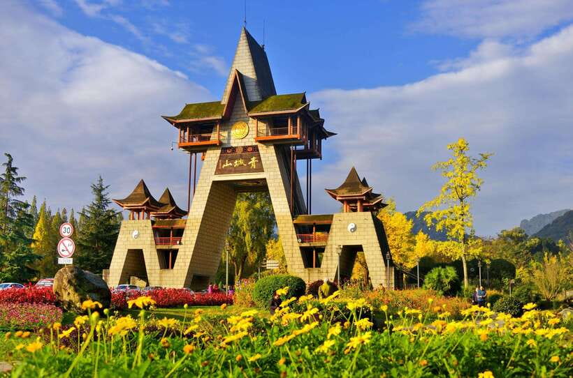 Mount Qingcheng Tour: Explore Serene and Sacred Taoist Site - Why Qingcheng Mountain feels different from a standard day trip