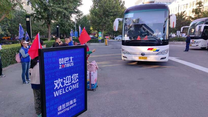 Mutianyu Great Wall Bus, Departure 8/9/10am, Return 3/4/5pm - What the guides add to a self-guided visit