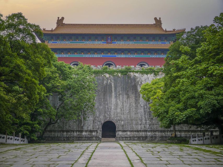 Nanjing:Must-See Attractions in One Day+Customized Itinerary - Lunch and the value of the package choice