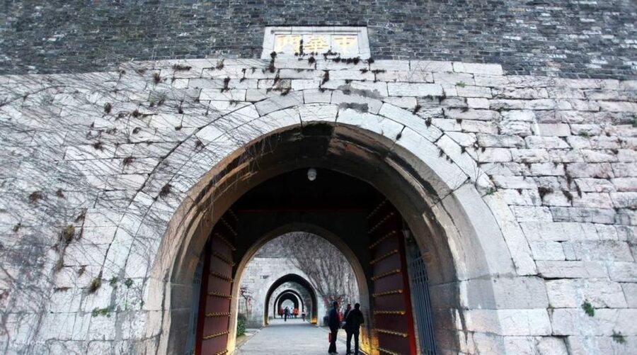 Nanjing:Must-See Attractions in One Day+Customized Itinerary - Sun Yat-Sen’s Mausoleum and Purple Mountain