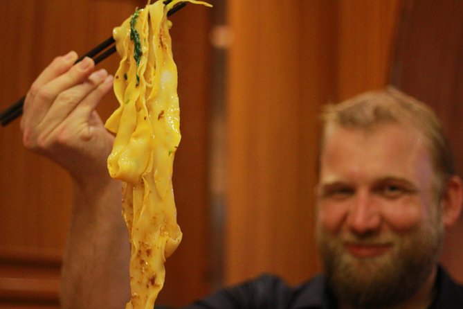 Old Beijing Dinner Tour - Hutong stops, jianbing, and local restaurants