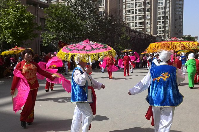 One Day Private Xian Tour to Terracotta Warriors with Airport Transfers - Airport transfers and the 8 to 11 hour day