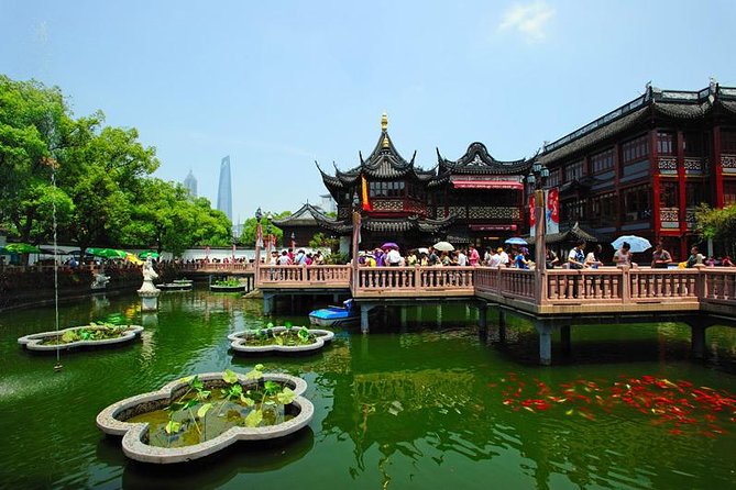 Private Amazing Shanghai City Day Tour in Your Way - Shanghai Tower brings the modern city into view