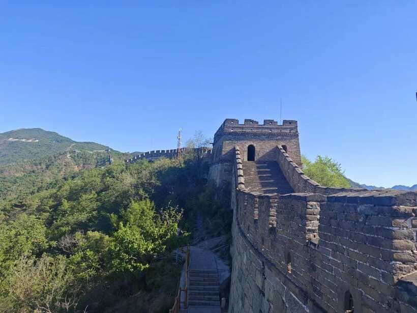 Private Beijing Layover Tour: Great Wall and Forbidden City - Food, comfort, and what you pay extra for