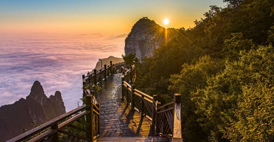 Private Day Tour to Tianmen Mountain & Glass Walk - Cliff paths and the Glass Walk