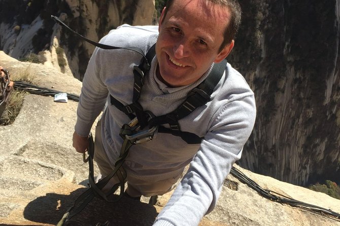 Private Day Trip to Mount Hua from Xi'an with English Driver - Why Mount Hua works as a day trip from Xian