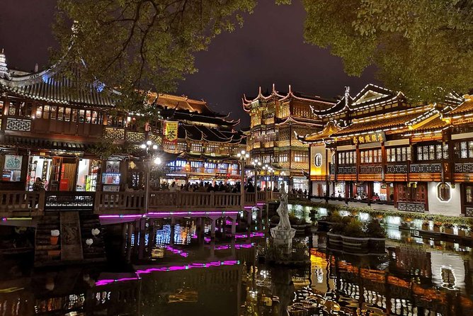 Private Evening Tour: VIP Huangpu River Cruise and Shanghai Lights - Key points at a glance