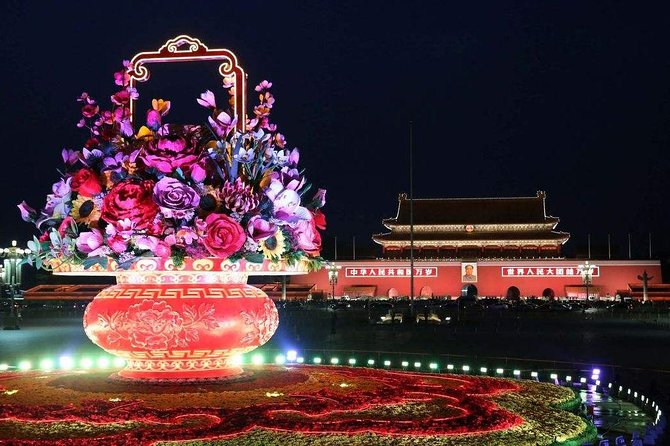 Private Night Sightseeing Tour of Beijing - Houhai and Shichahai show old Beijing at night