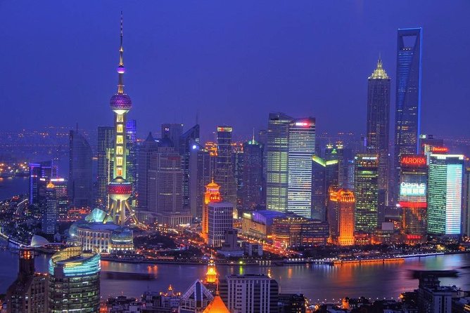 Private Night Tour-VIP River Cruise and Shanghai Tower Option - Why Shanghai’s night view works so well