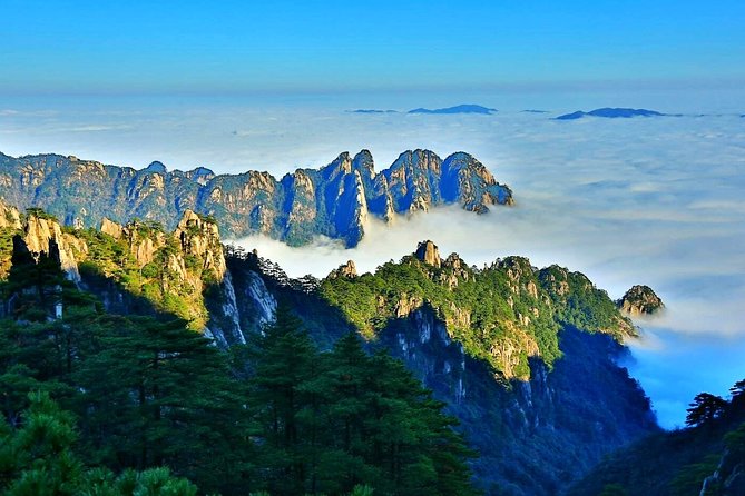 Private Photography Day Tour of Huangshan Yellow Mountain - The classic Huangshan route and its famous rock forms
