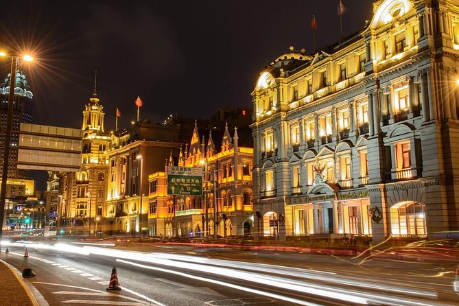 Private Shanghai Evening Street Food Walking and Cruise Tour - The guides make the difference