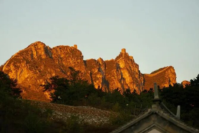 Private Sunset&Night Tour: Simatai Great Wall & Gubei Water Town - Simatai Great Wall at dusk