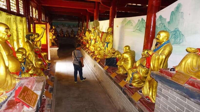Private Tour: Longmen Grottoes, Shaolin Temple & Kungfu Show - Is $158 per person good value?