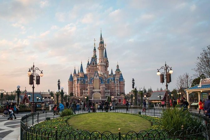 Private Transfer between Shanghai Disneyland and City Hotel - What happens at the hotel pickup