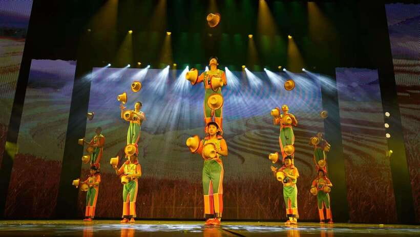 Red Theatre Beijing Acrobatic Show Tickets - Key points at a glance