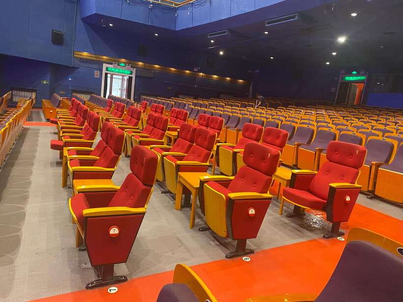Red Theatre Beijing Acrobatic Show Tickets - The acts, music, and stage rhythm