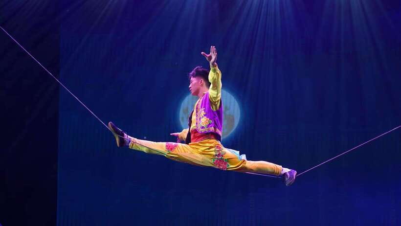 Red Theatre Beijing Acrobatic Show Tickets - Choosing the theater location for your day