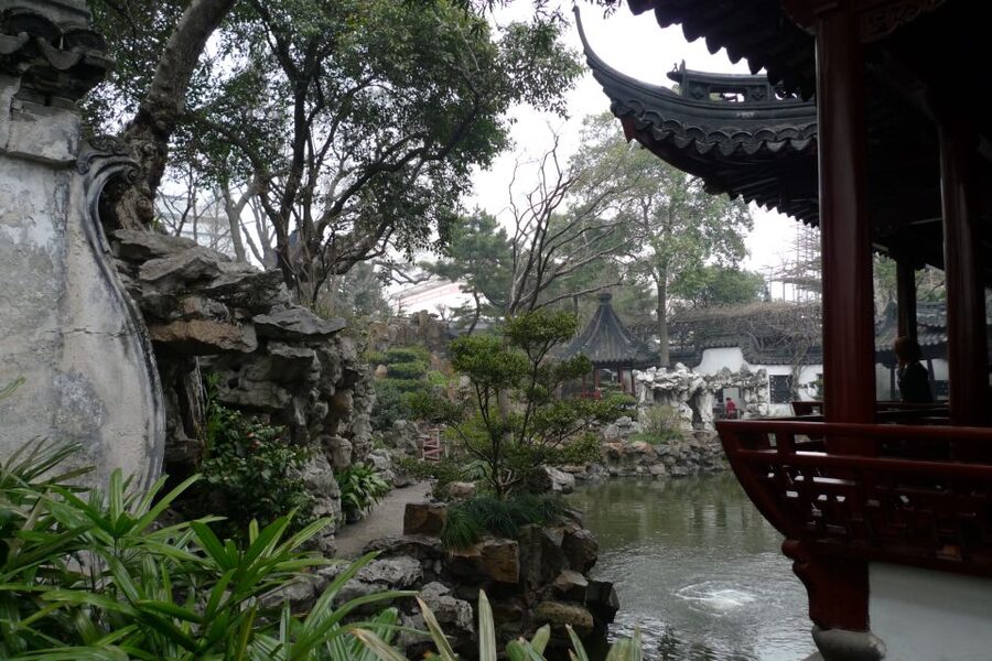 Shanghai: 3-Hour Old Shanghai City Tour - Xintiandi and the polished Shikumen district