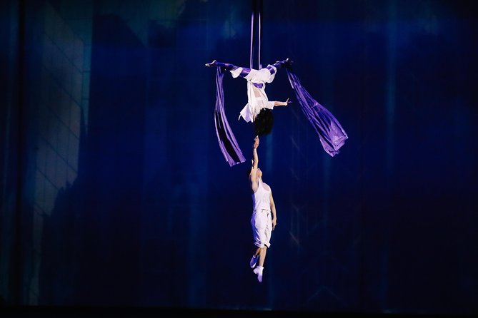 Shanghai Circus World: ERA2 Intersection of Time Acrobatics Show - The 60-minute and 100-minute choices matter