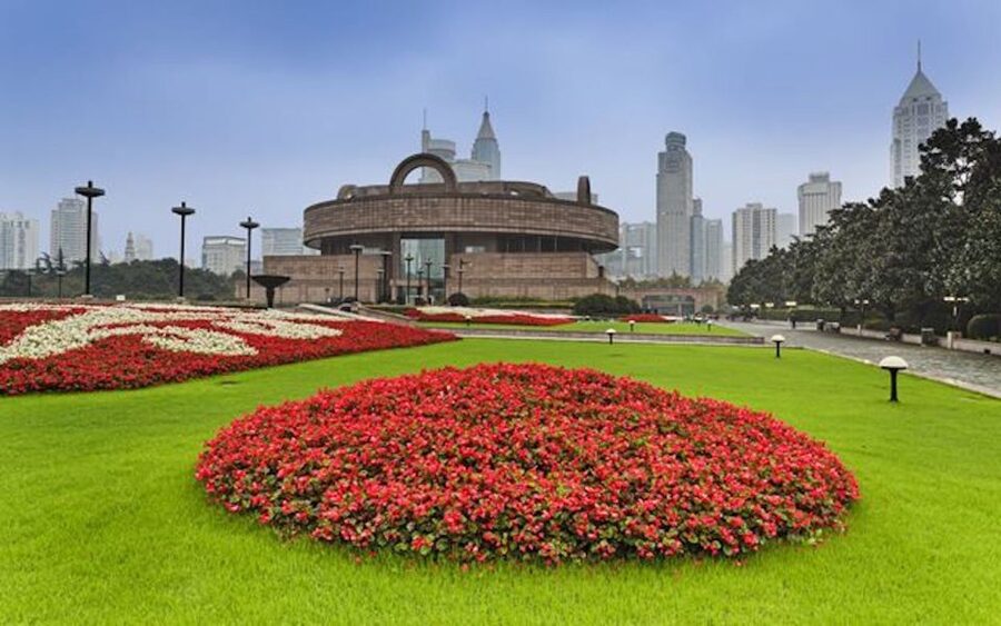 Shanghai: Hop-on Hop-off Bus Ticket and Optional Attractions - The green route focuses on temples and museums