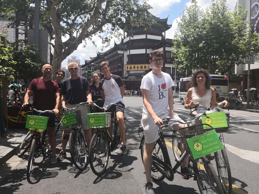 Shanghai Must-See and Foodie Test Bike Tour( Day & Night) - The Bund, Shanghai’s great visual pause