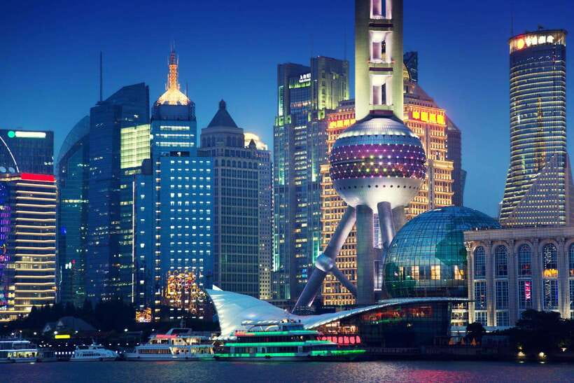 Shanghai Night River Cruise VIP Seat with Authentic Dinner - Practical details that matter
