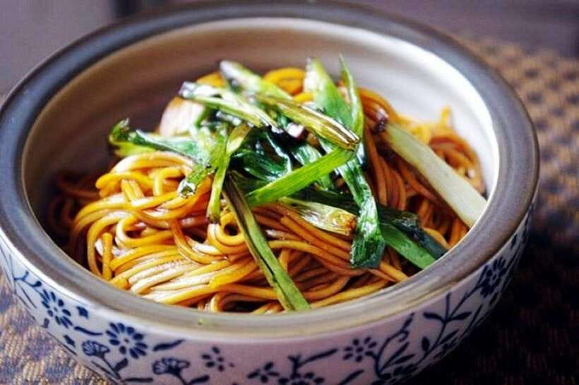 Shanghai Night River Cruise VIP Seat with Authentic Dinner - Who should book this evening