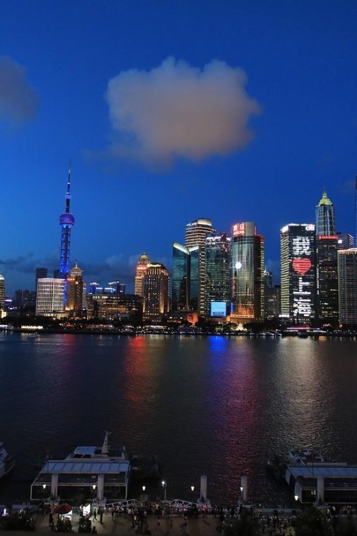 Shanghai: Private and Personalized Guided Tour - A tea break that adds context