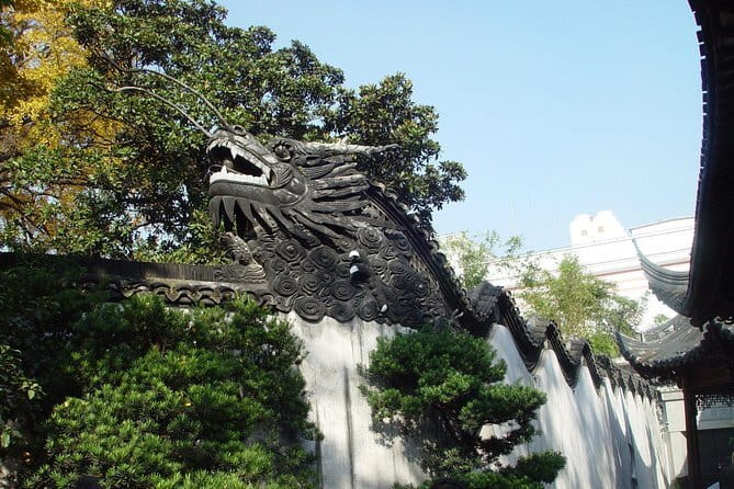 Shanghai: Yu Garden Admission Ticket - What Yu Garden feels like in the middle of Shanghai