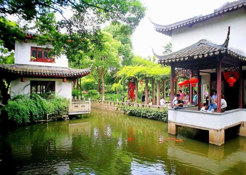 Shanghai: Zhujiajiao Private Tour w/ Boat Ride & Garden - Why Zhujiajiao works as a Shanghai side trip
