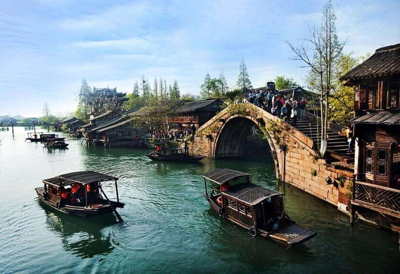 Shanghai: Zhujiajiao Private Tour w/ Boat Ride & Garden - Crossing Zhujiajiao’s tallest bridge
