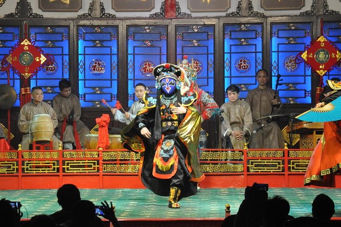 Sichuan Culture Opera Show in Chengdu - The 8 p.m. Start at Shufeng Yayun Teahouse