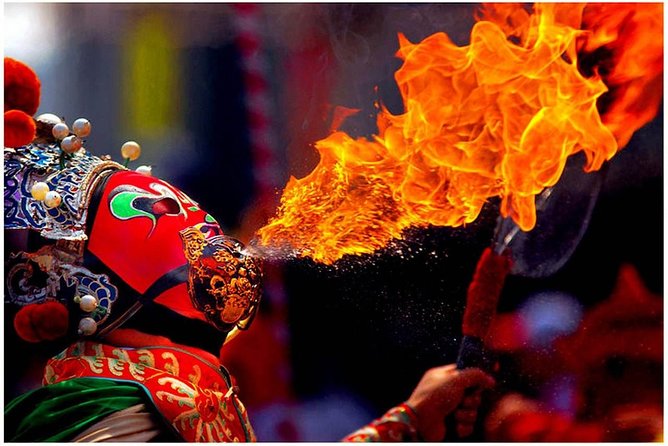 Sichuan Culture Opera Show in Chengdu - Tea, Bamboo Tables, and Your Seat