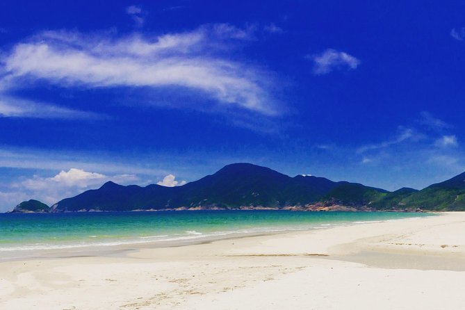 The Dragon's Back Hiking Tour, Hong Kong - Starting at Shau Kei Wan at 10am